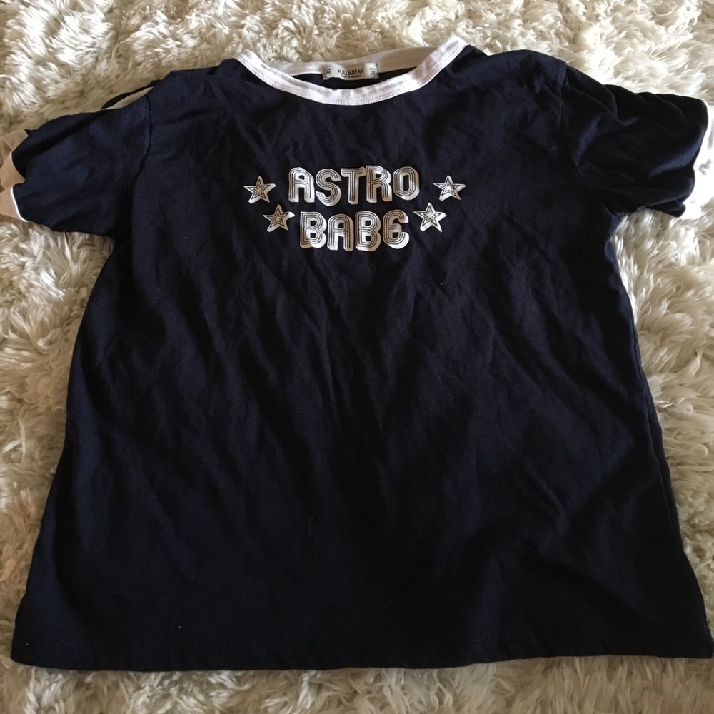 Cute!! Barely worn T!!